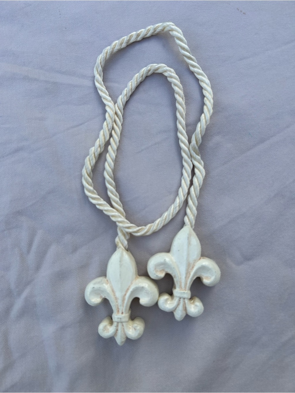 4 Fleur-de-Lis Drapery Tie-Backs with Satin Cord. Set of 4. Vintage. 33” length